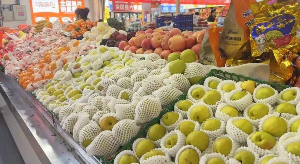 備年貨啦！博州商超購銷熱潮涌動，傳統年味與特色風物齊登場